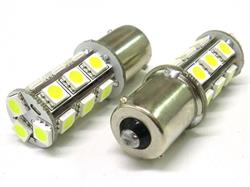 LAMPADA PER RETROMARCIA E FRECCE  18 LED ATTACCO P21 12V