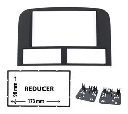 ADATTATORE PER VANO AUTORADIO CON CORNICE DI RIDUZIONE